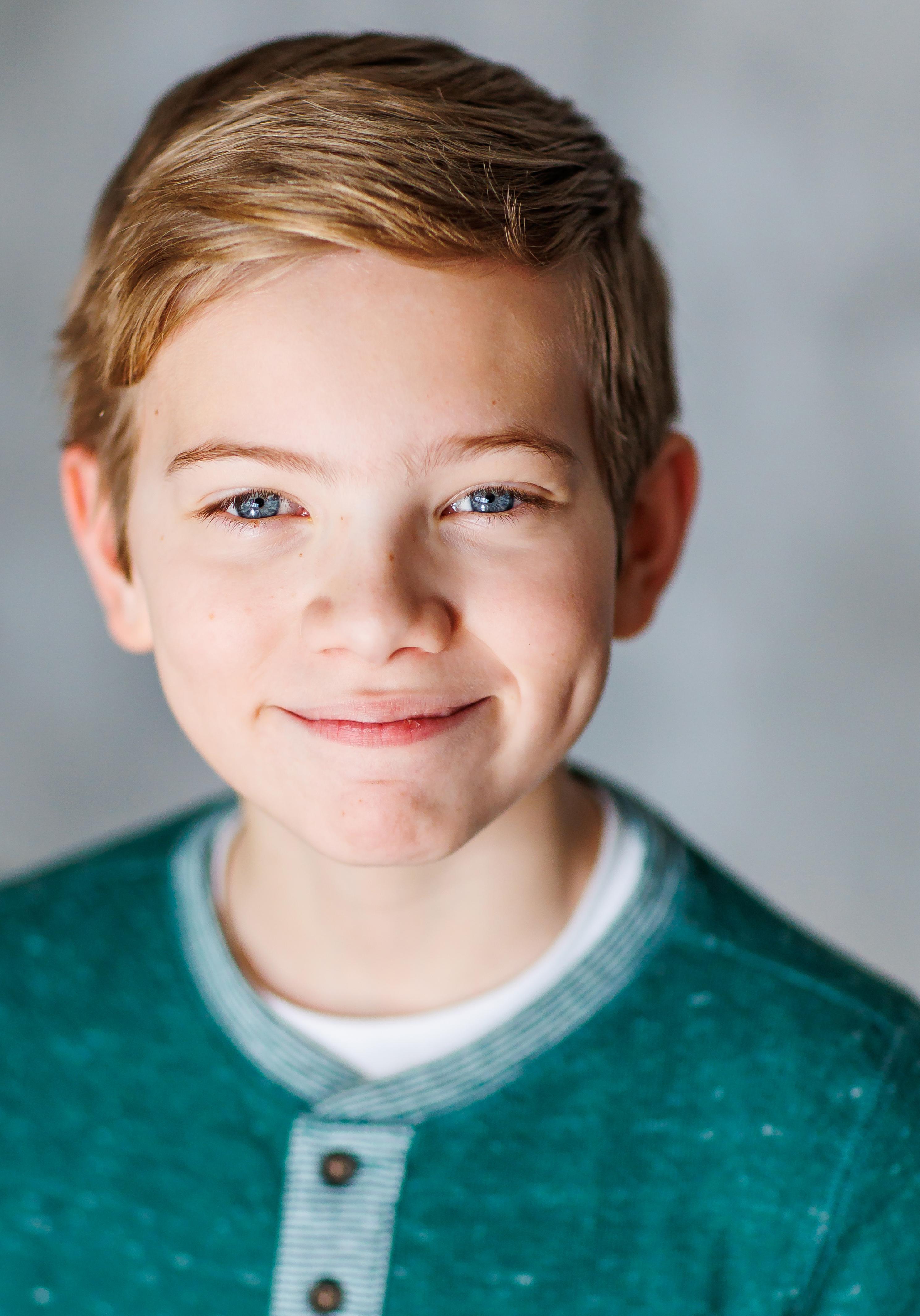 actor Kieran Sitawi large photo