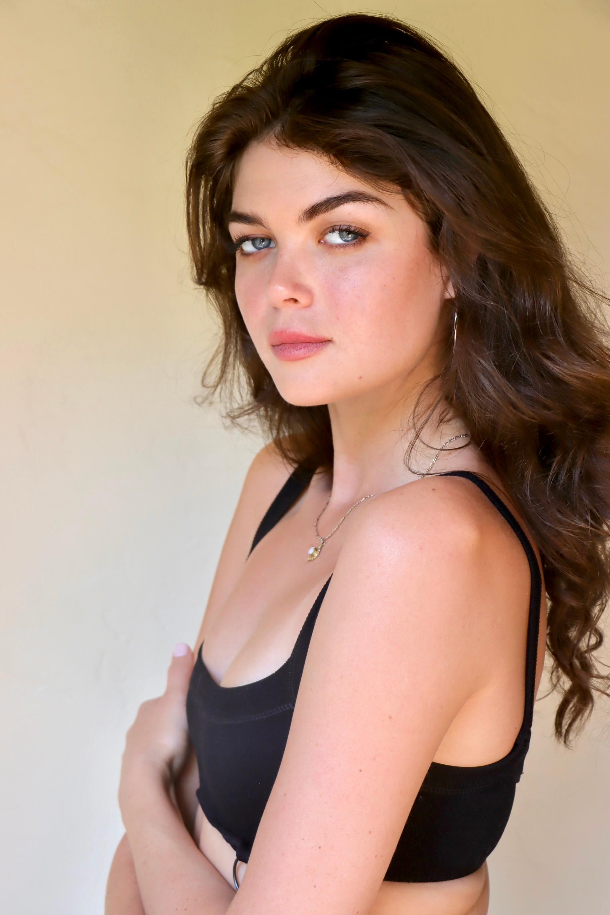 actor Ellodee Carpenter large photo