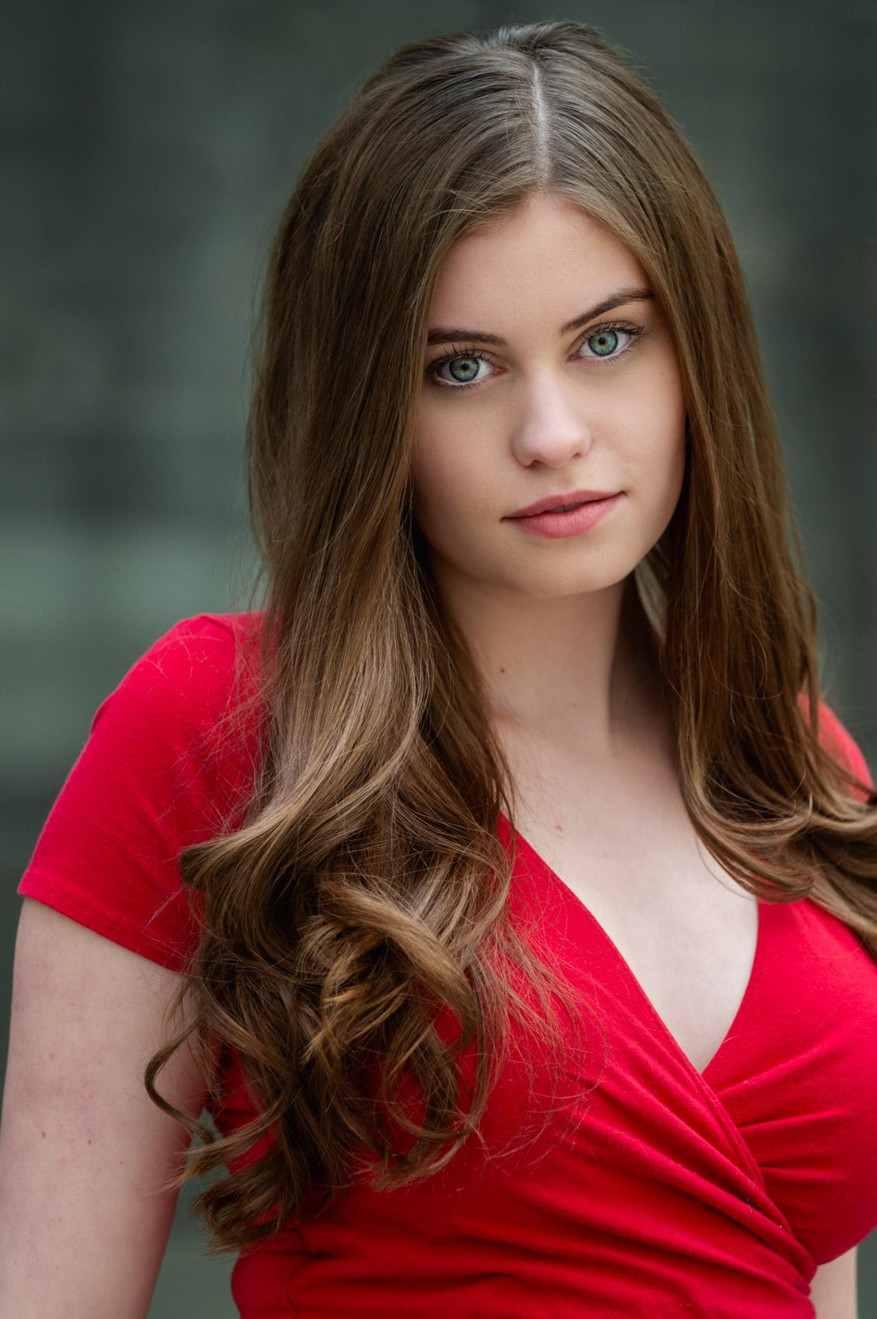 actor Alyssa Hassett large photo