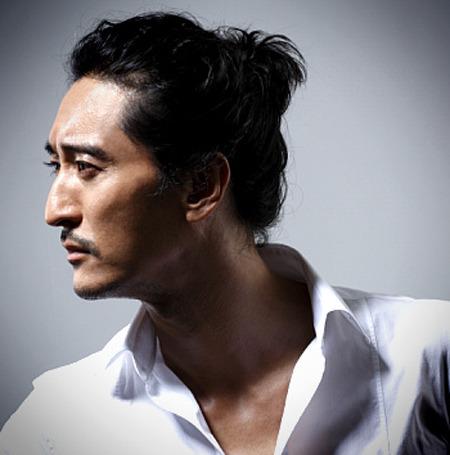 actor Hyeon-jun Shin large photo