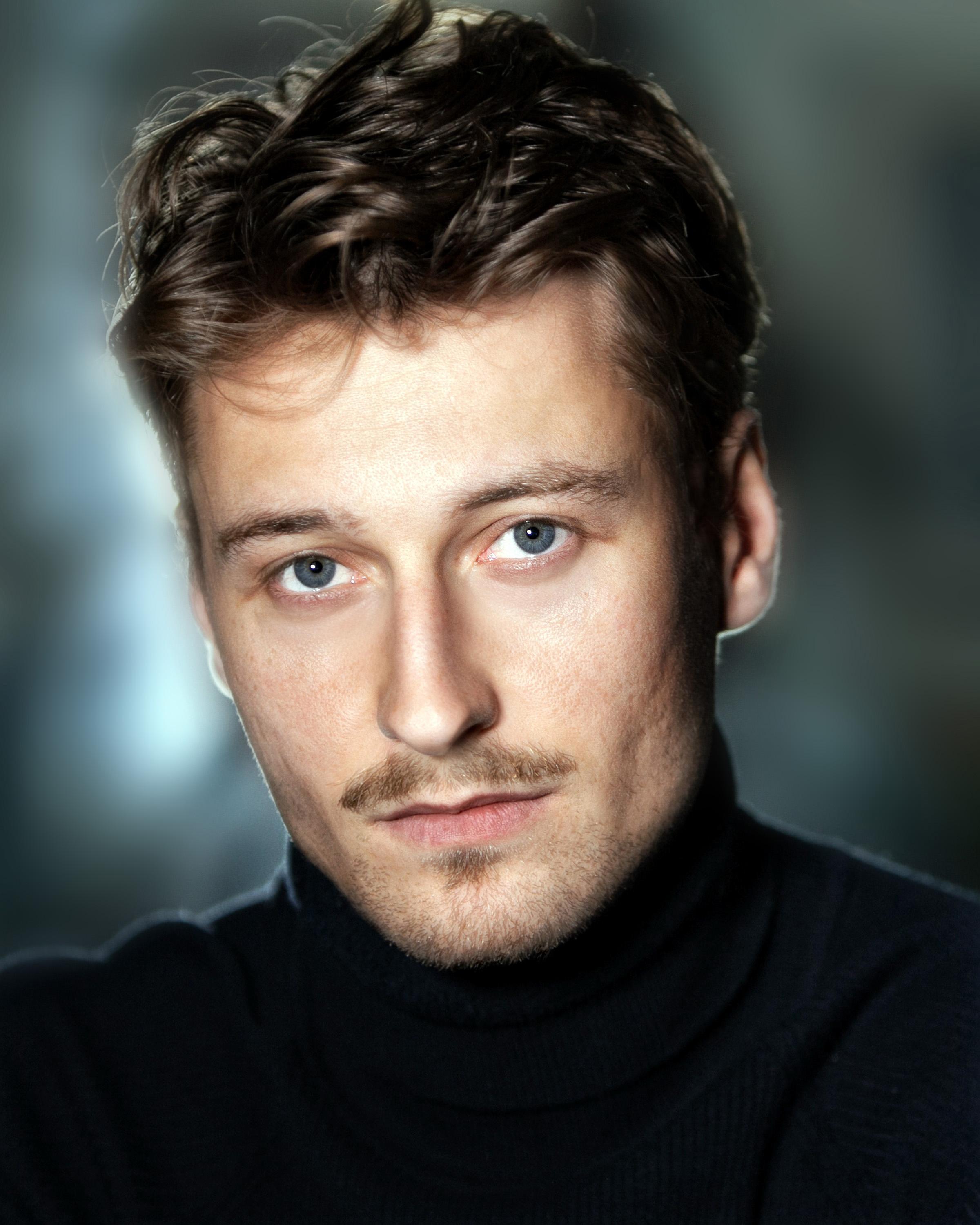 actor Ivantiy Novak large photo