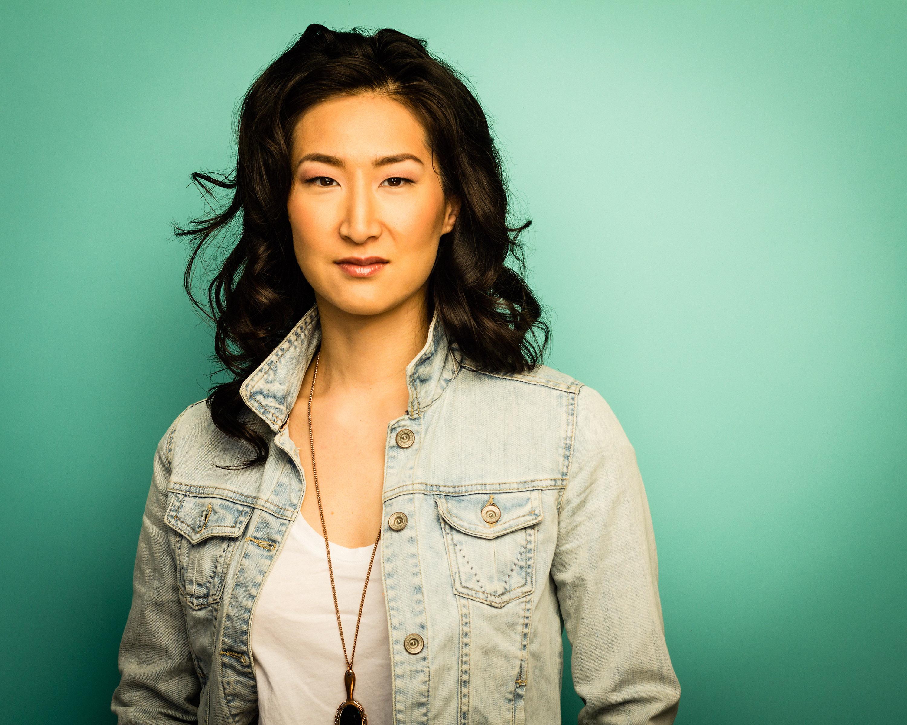 actor Vicki Kim large photo