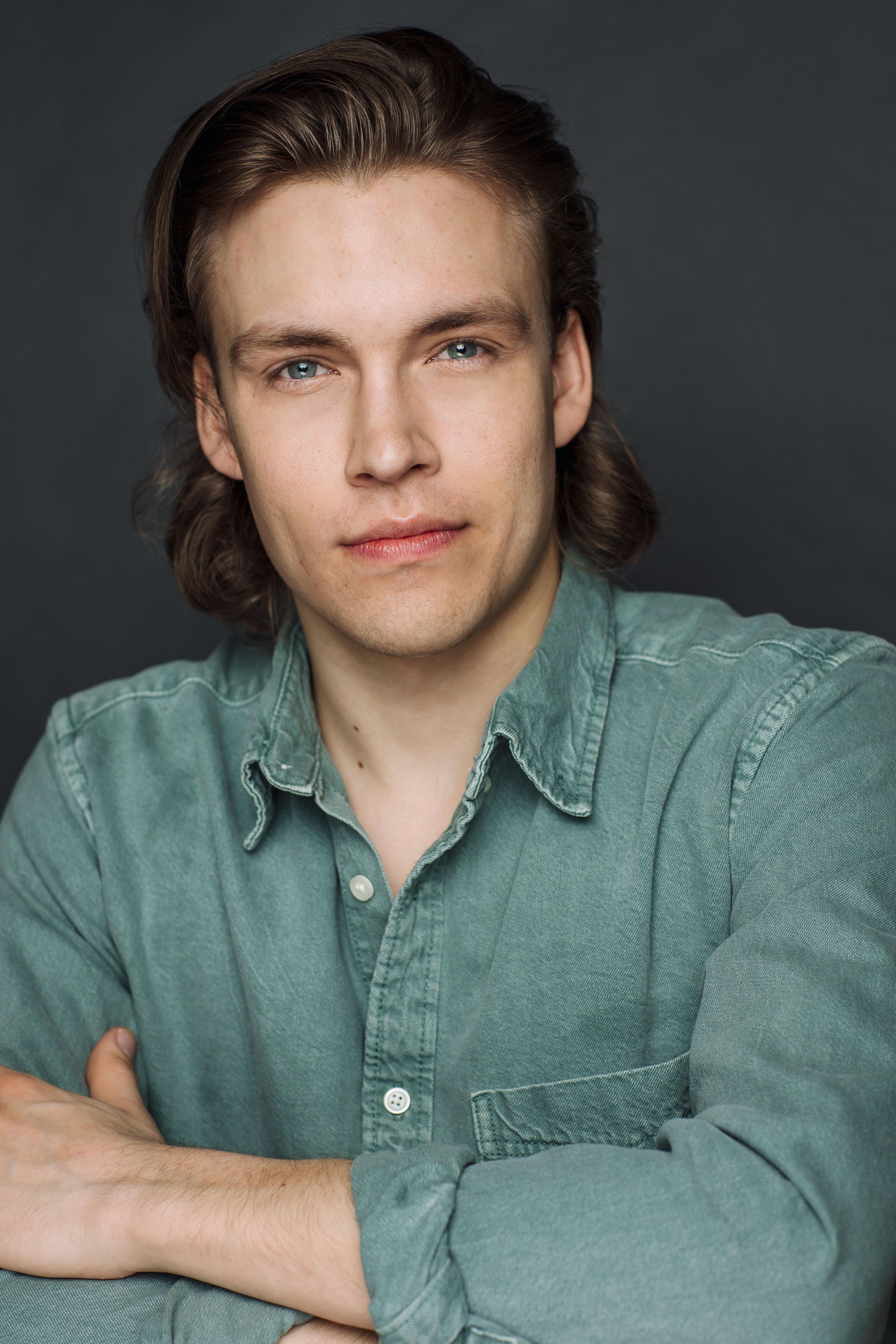 actor Dane Schioler large photo