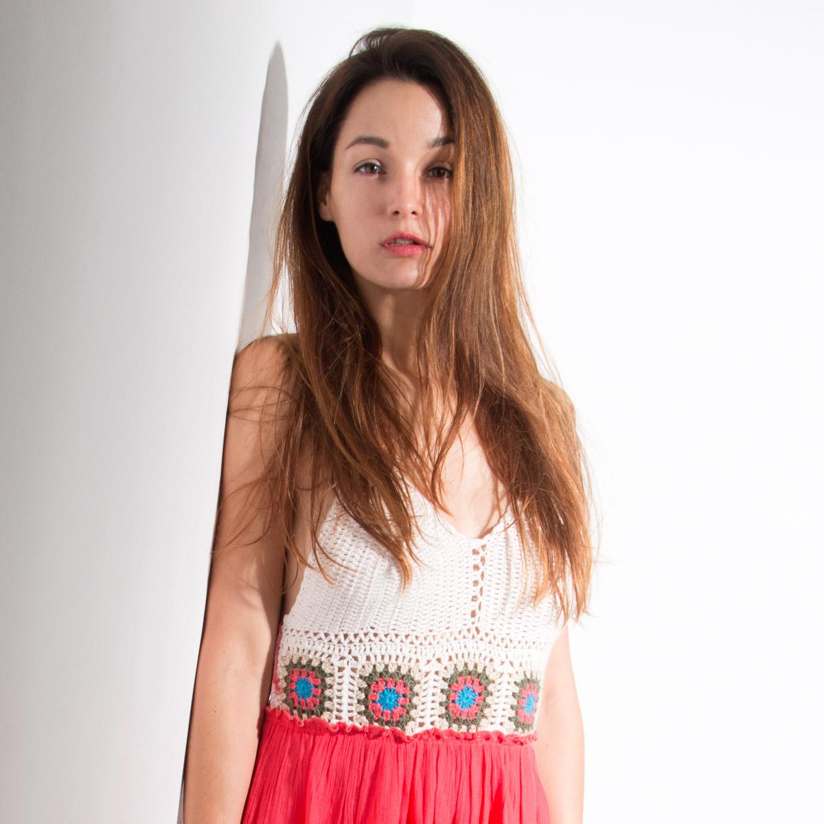 actor Esther Nubiola large photo