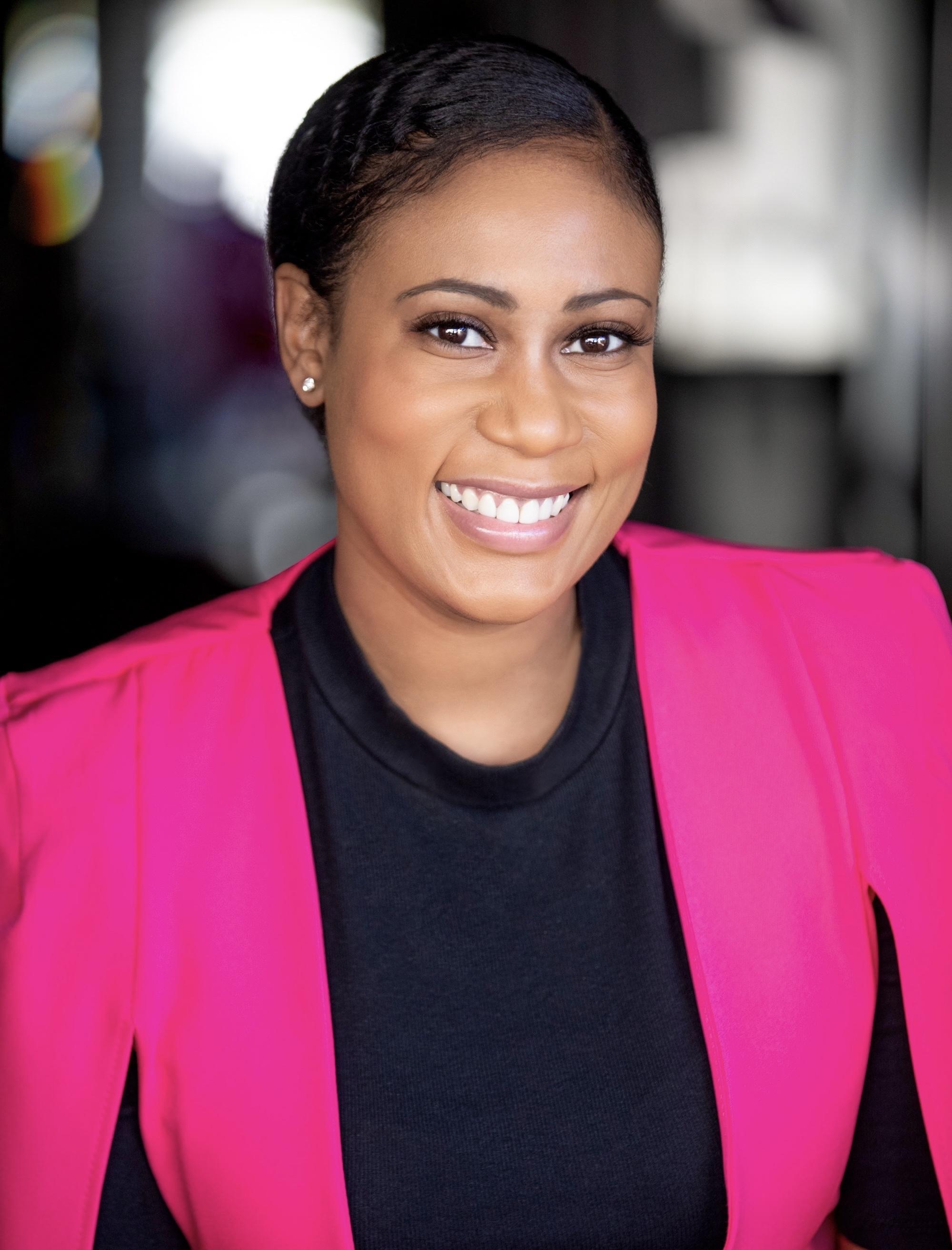 actor Annisse White large photo