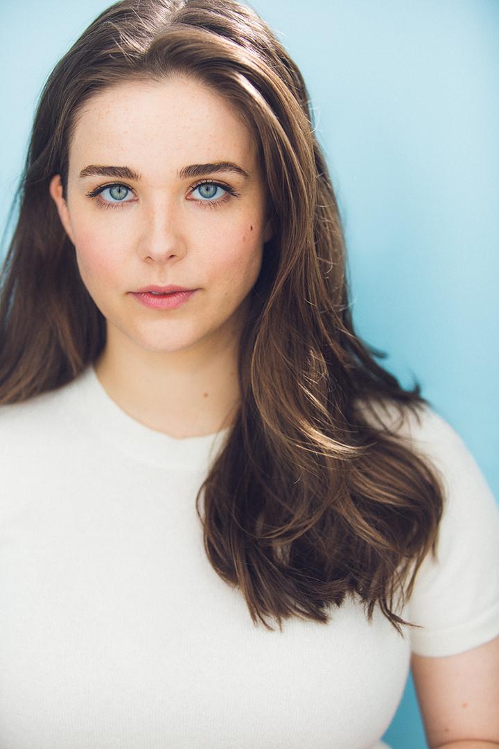 actor Lizzie Kehoe large photo