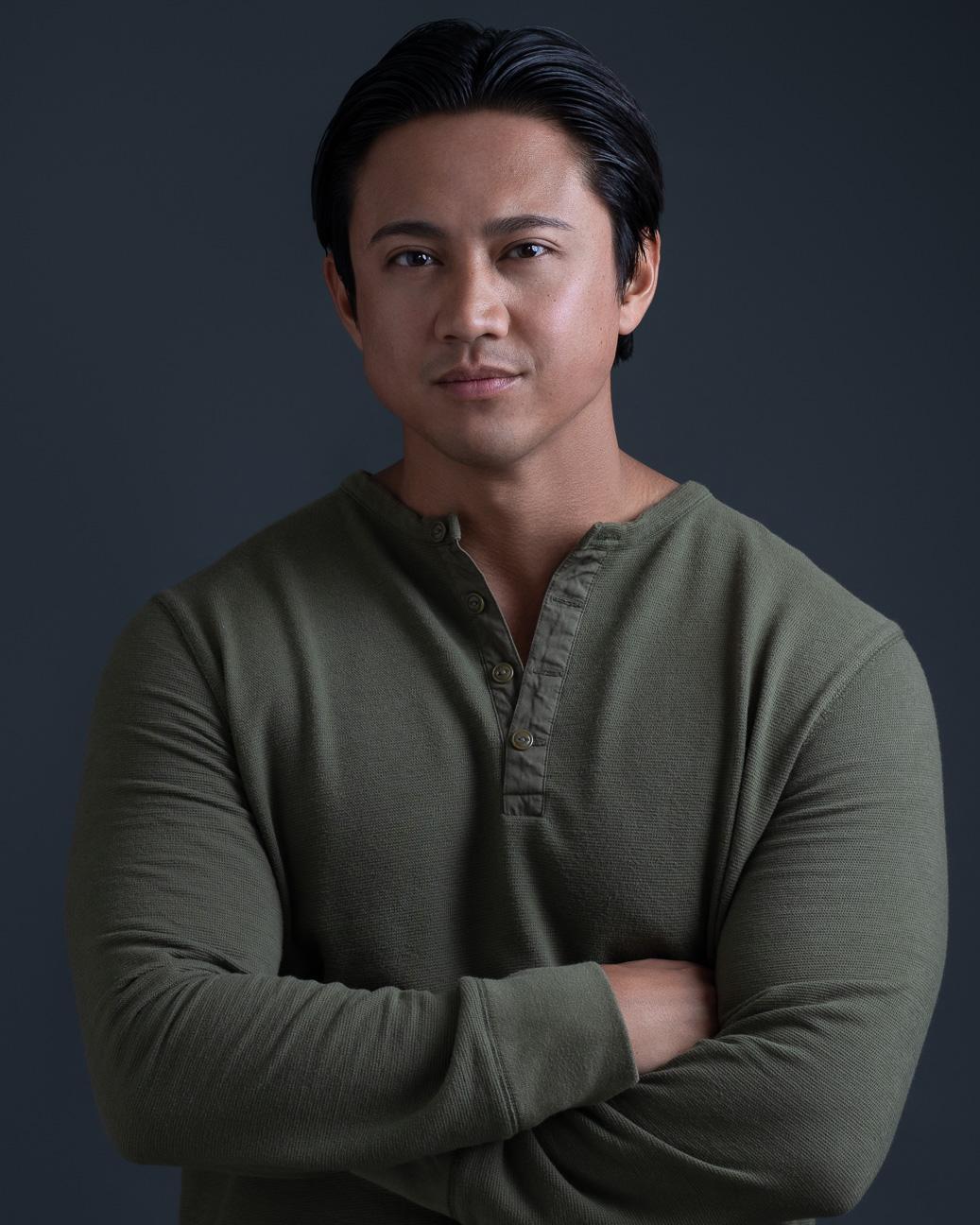 actor Alex Dayuha large photo