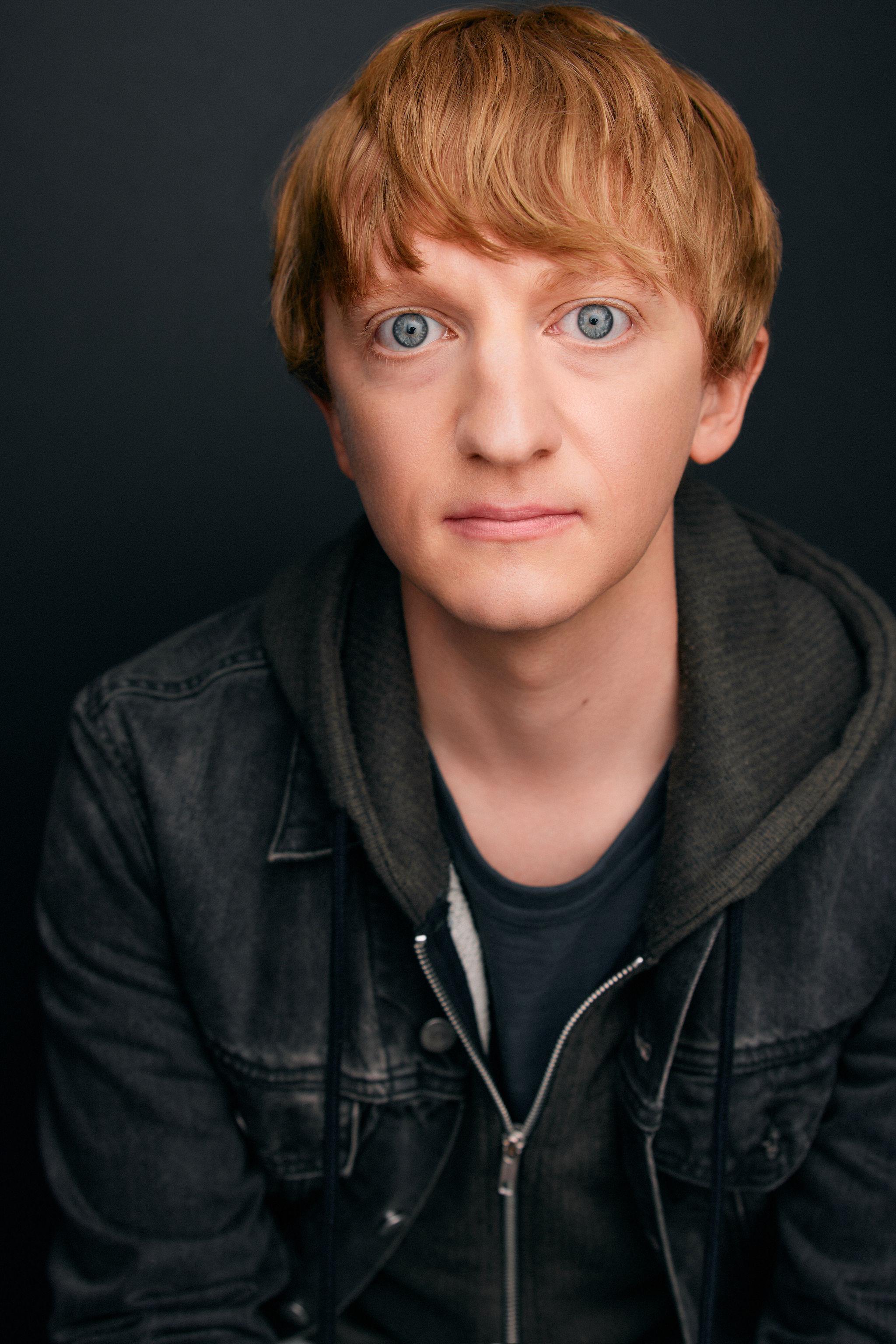 actor Adam Shalzi large photo