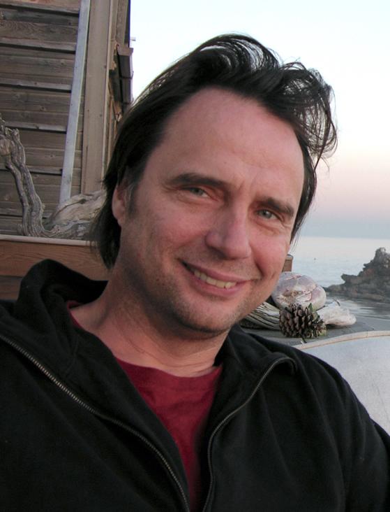 actor Mark Van Thillo large photo