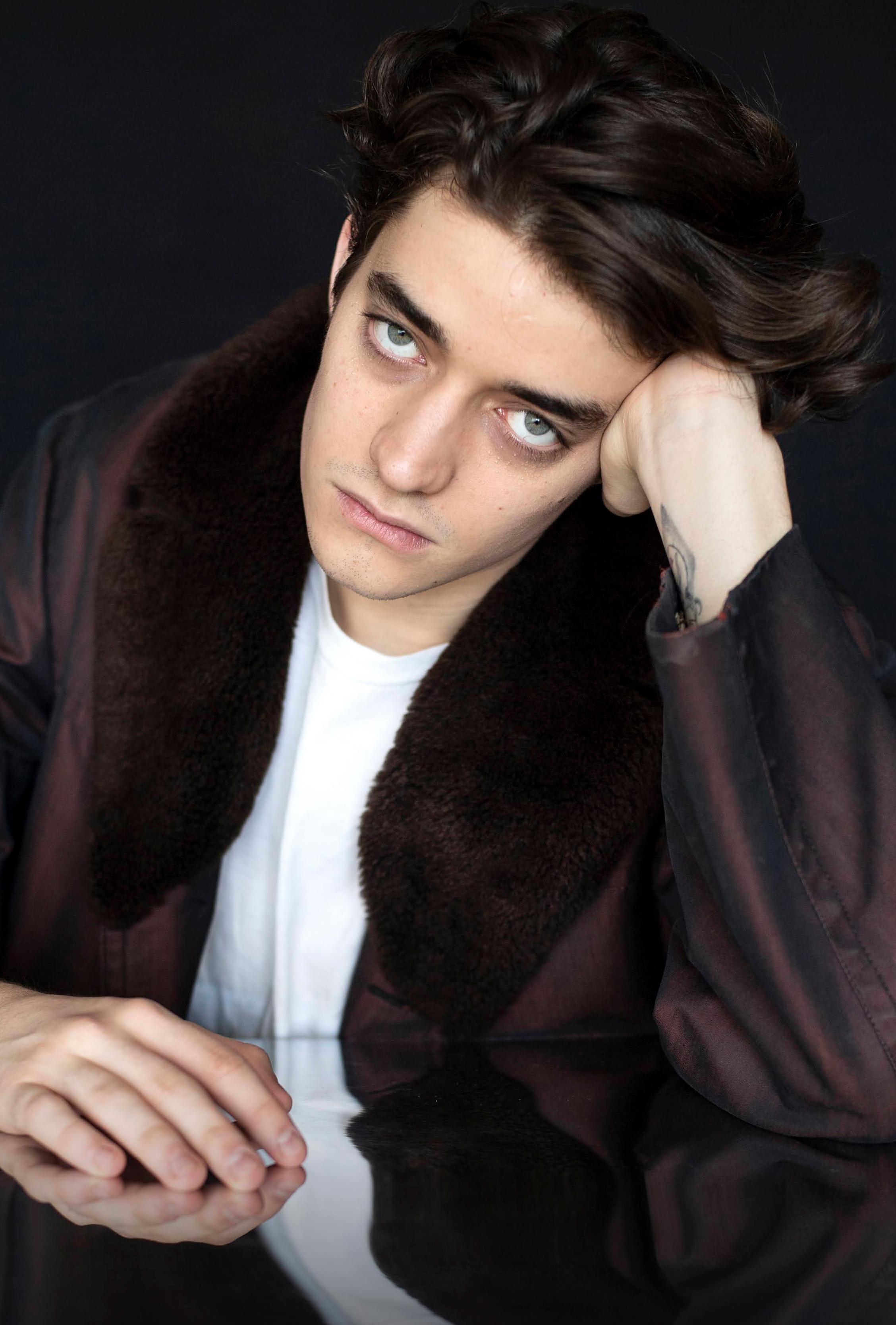 actor Alex Astort-Fabra large photo