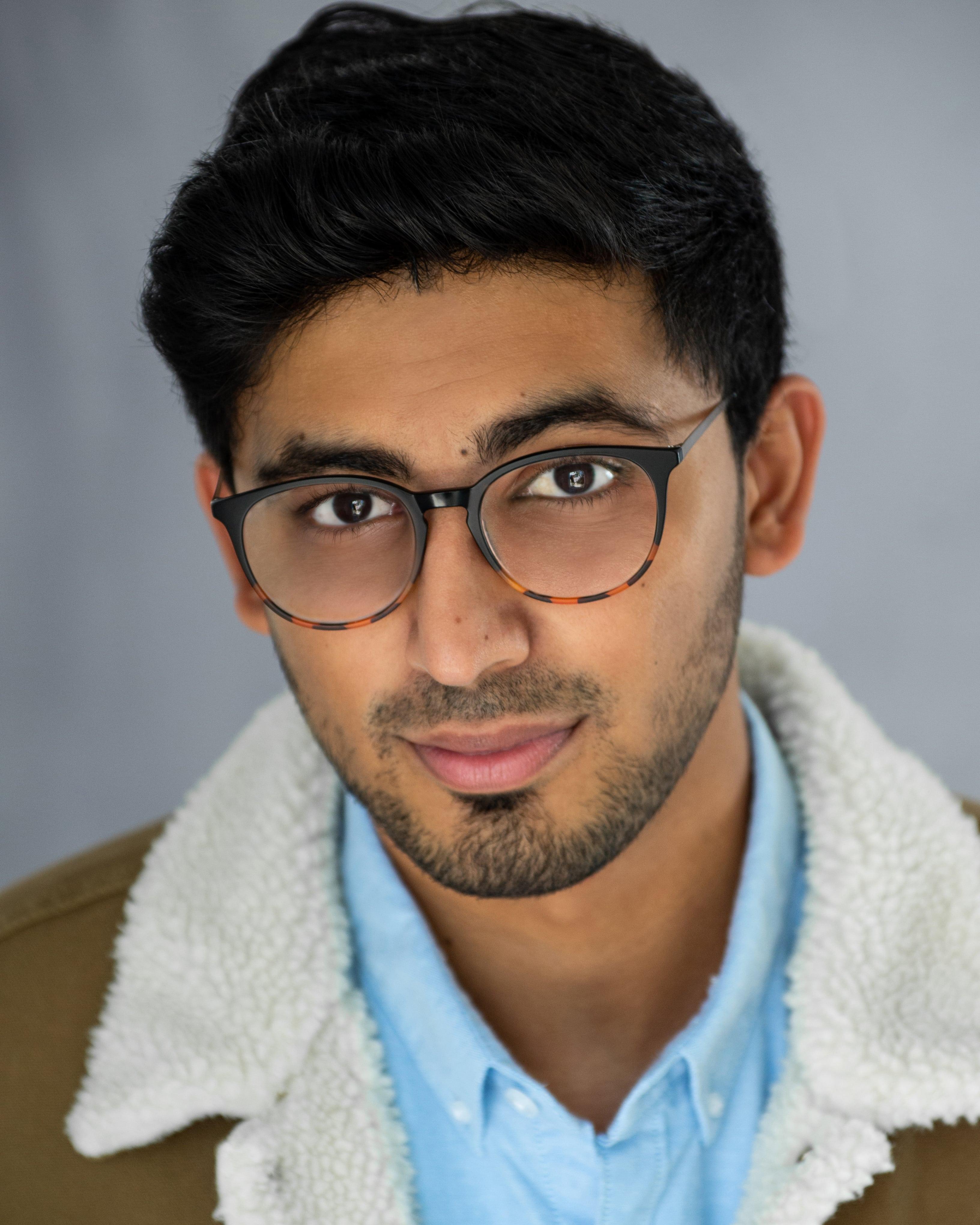 actor Luv Patel large photo