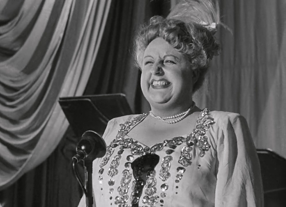 actor Tessie O'Shea large photo