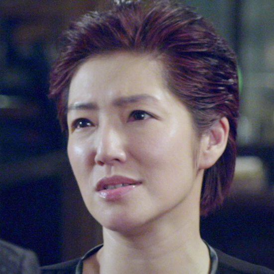 actor Emily Kwan large photo