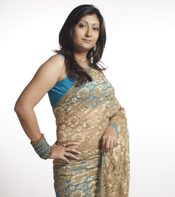 actor Juhi Parmar large photo