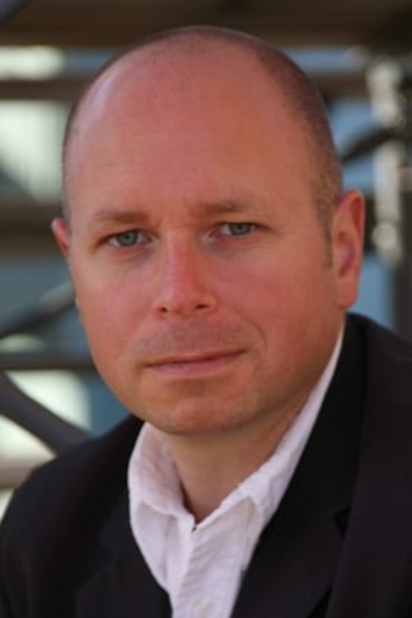 actor Patrick Caux large photo