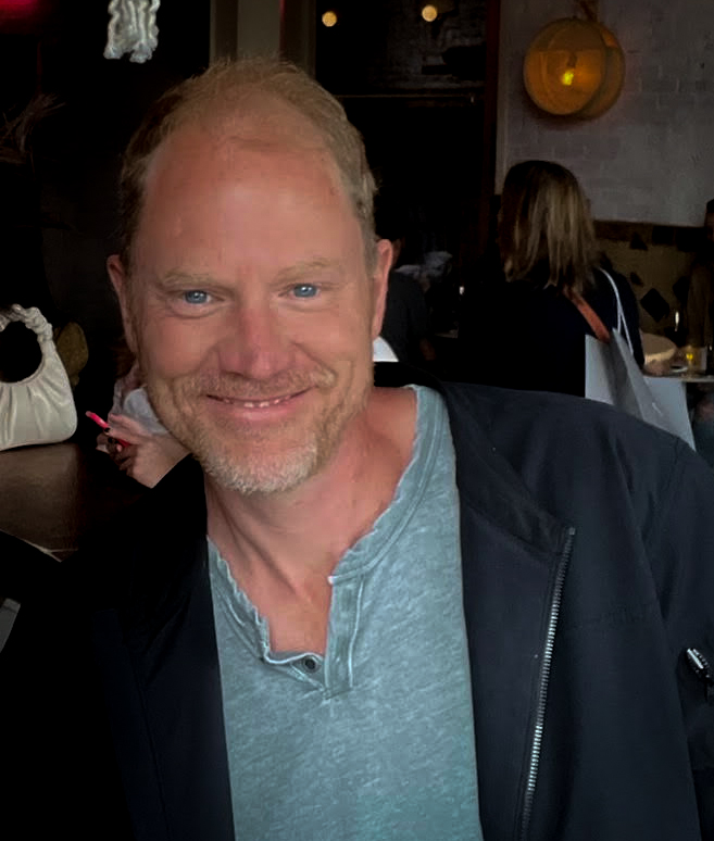 actor Dan Bush large photo