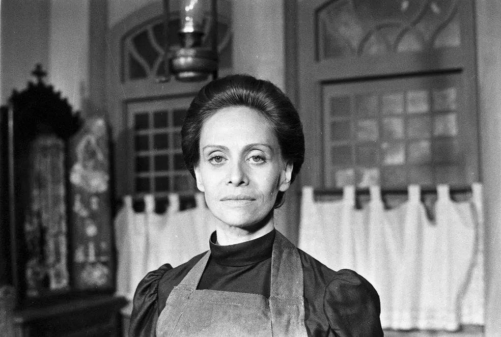 actor Míriam Pires large photo