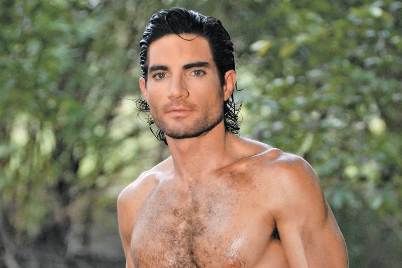 actor Víctor González large photo