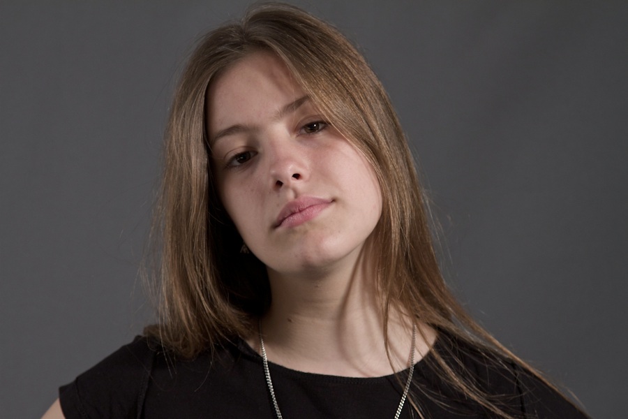 actor Claudia Vega large photo