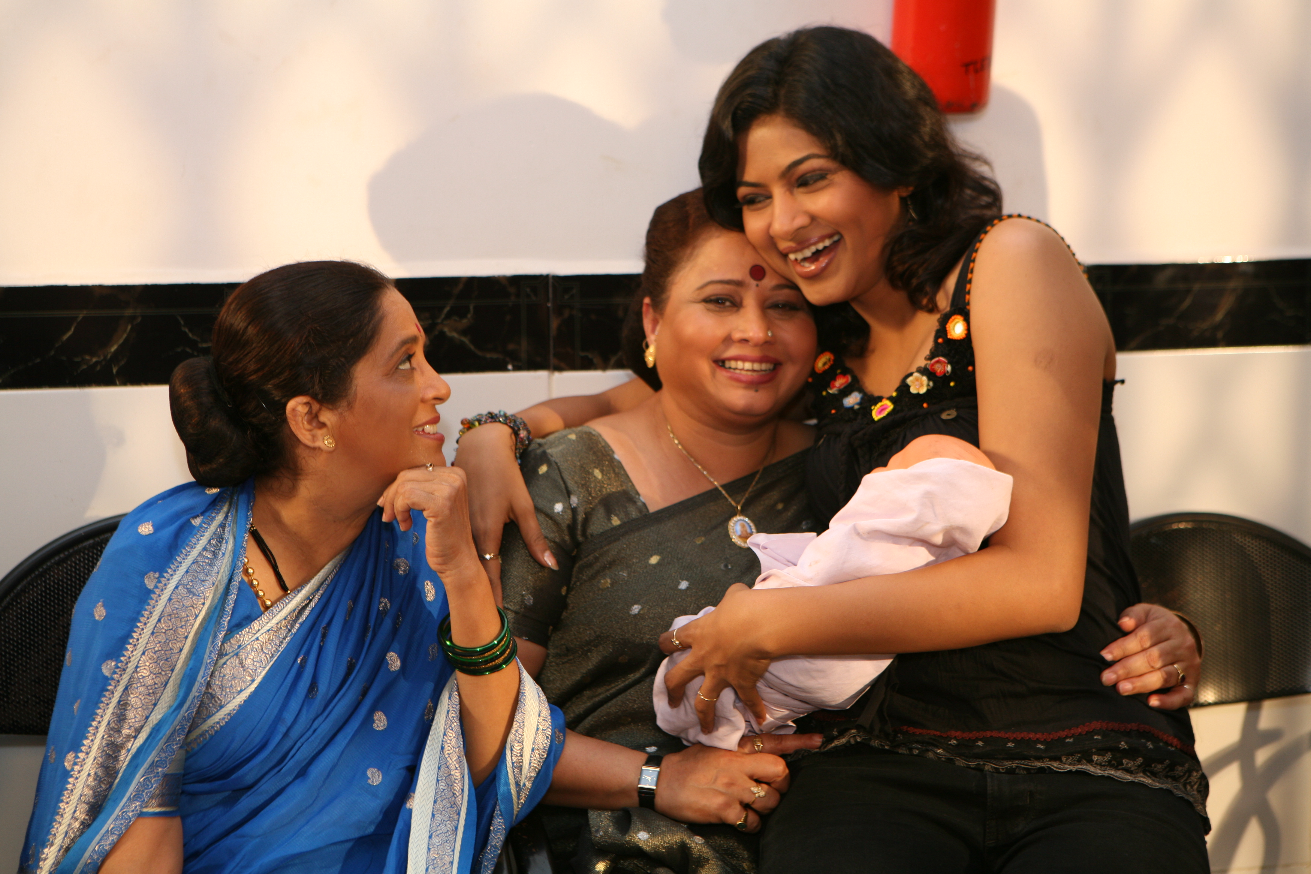 actor Ujwala Jog large photo