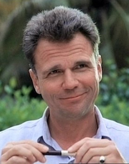 actor Richard Comar large photo