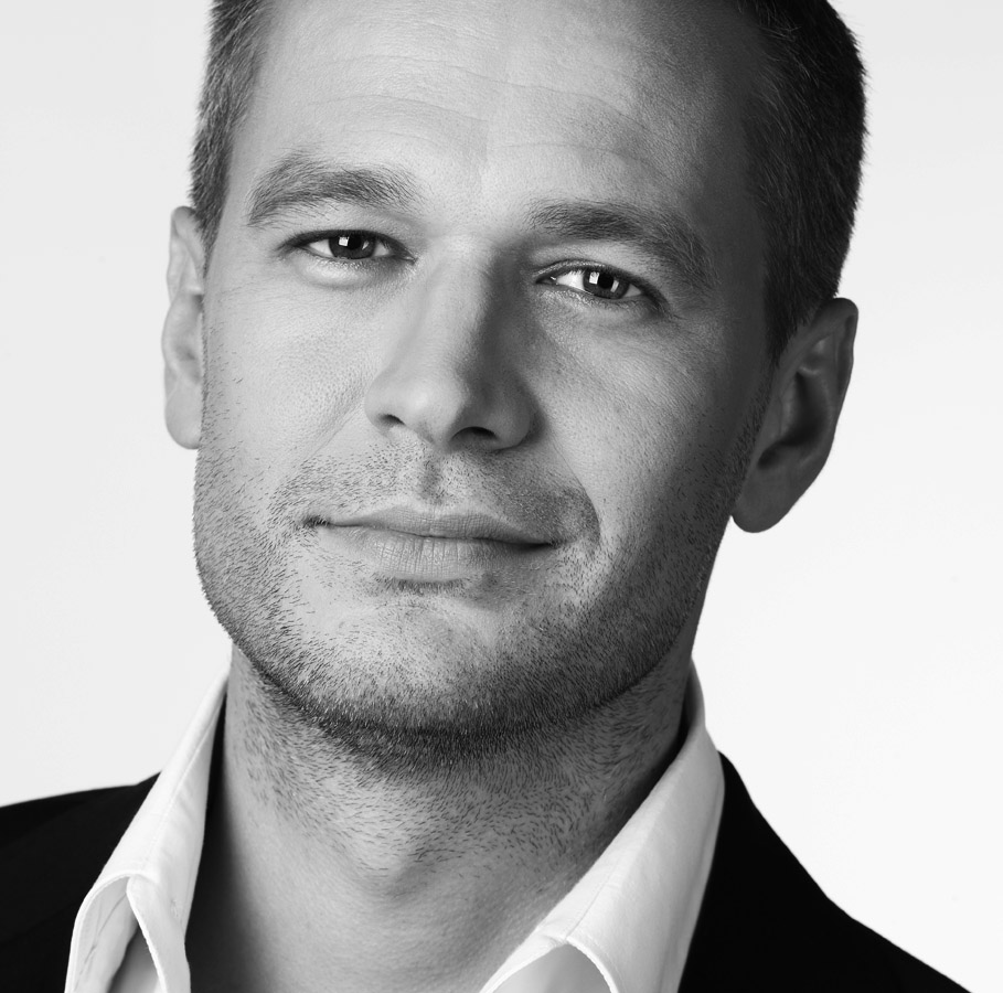 actor Michal Zebrowski large photo