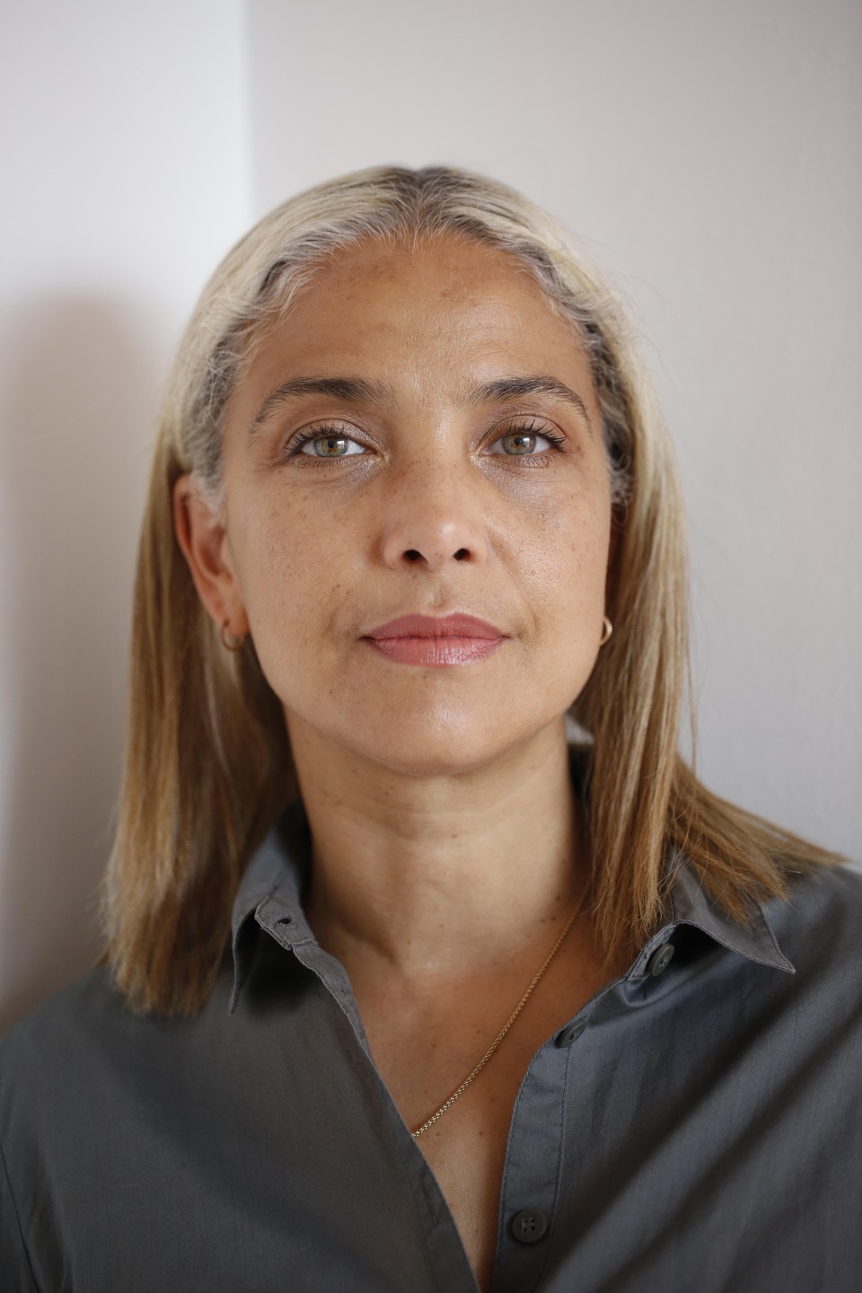 actor Colette Brown large photo