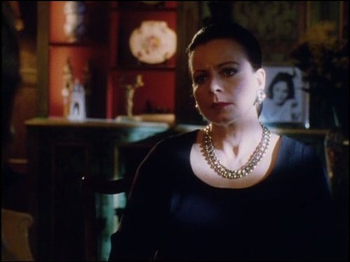 actor Michelle Newell large photo