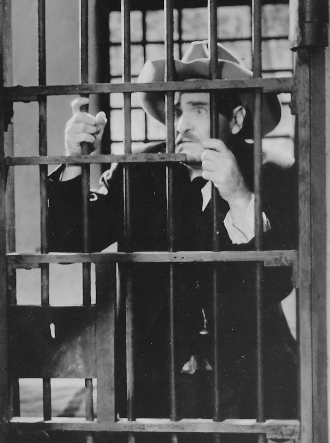 actor Frank Brownlee large photo