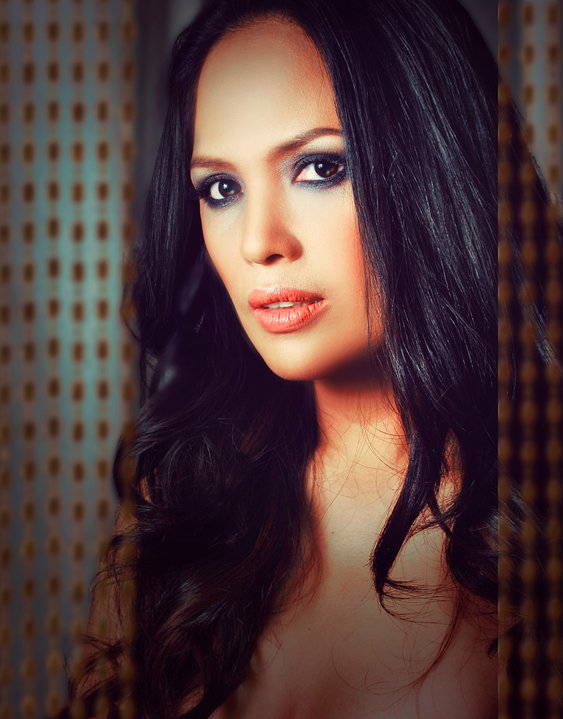 actor Lara Morena large photo