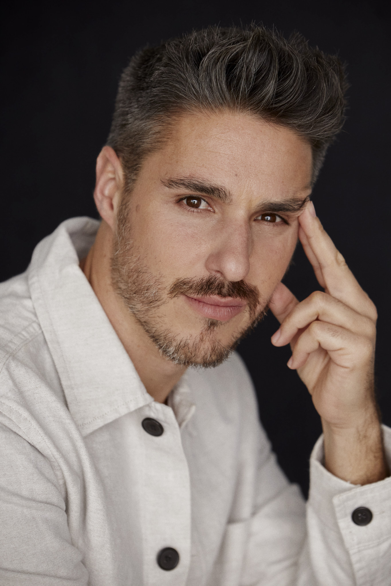 actor Juanma Falcón large photo