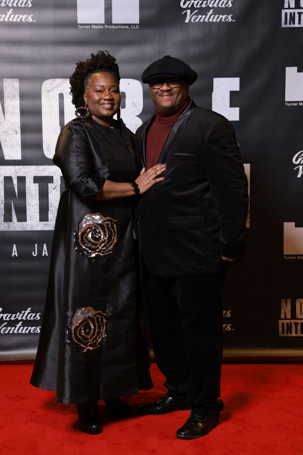 actor Lisa Thomas large photo