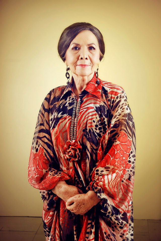 actor Angie Ferro large photo