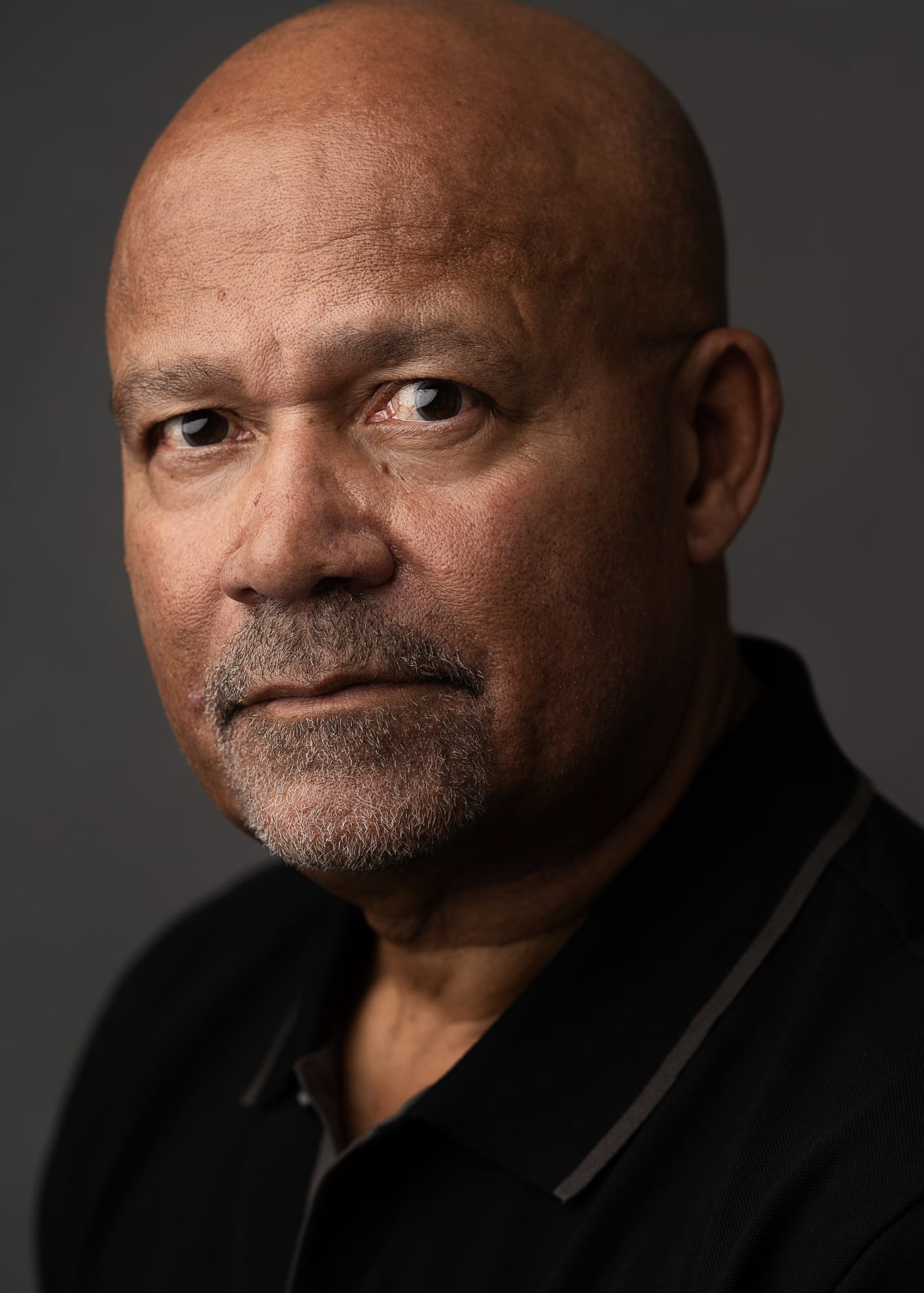 actor Louis Emerick large photo