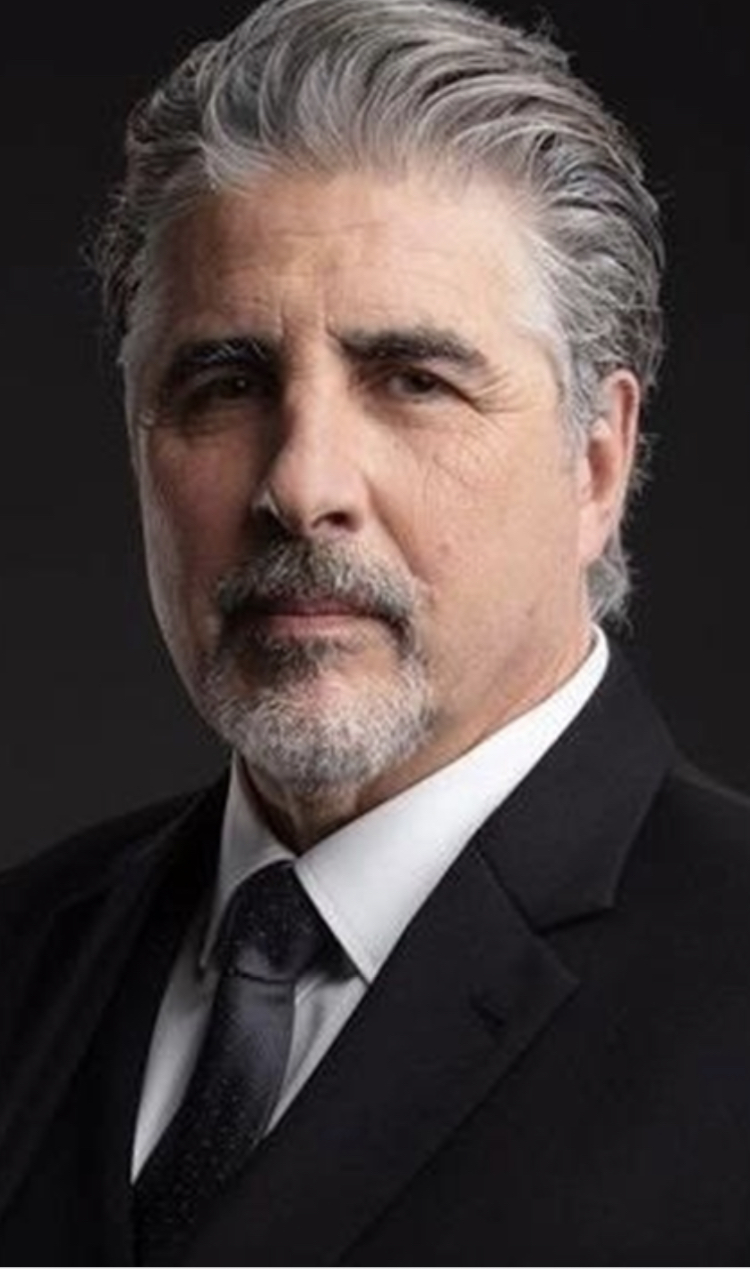 actor Eli Gabay large photo