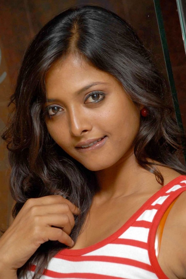 actor Nivedhitha large photo