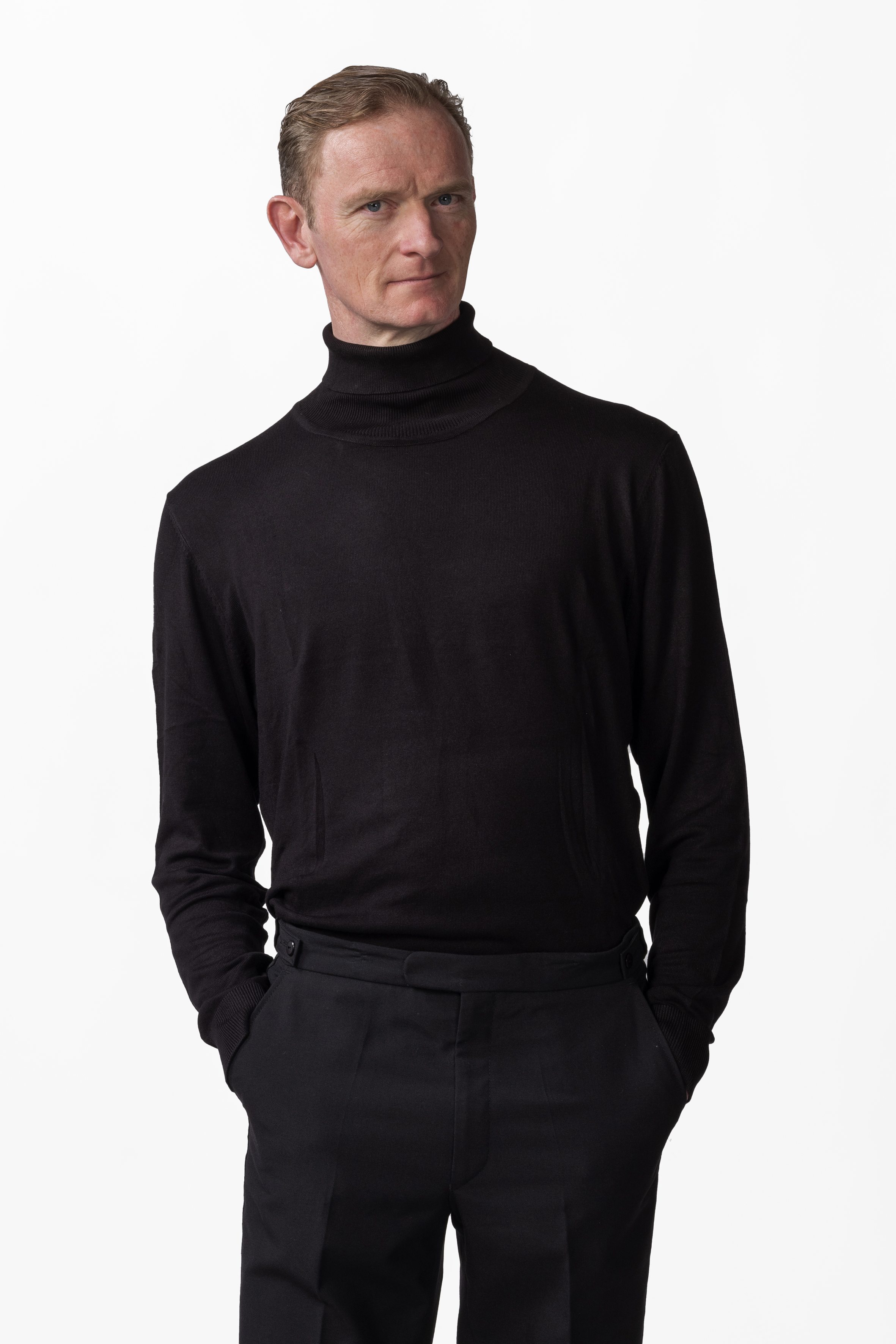 actor Mike McAlpine large photo