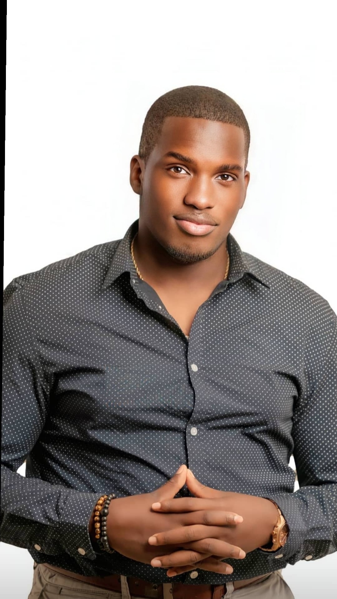 actor Timaine Bryant large photo