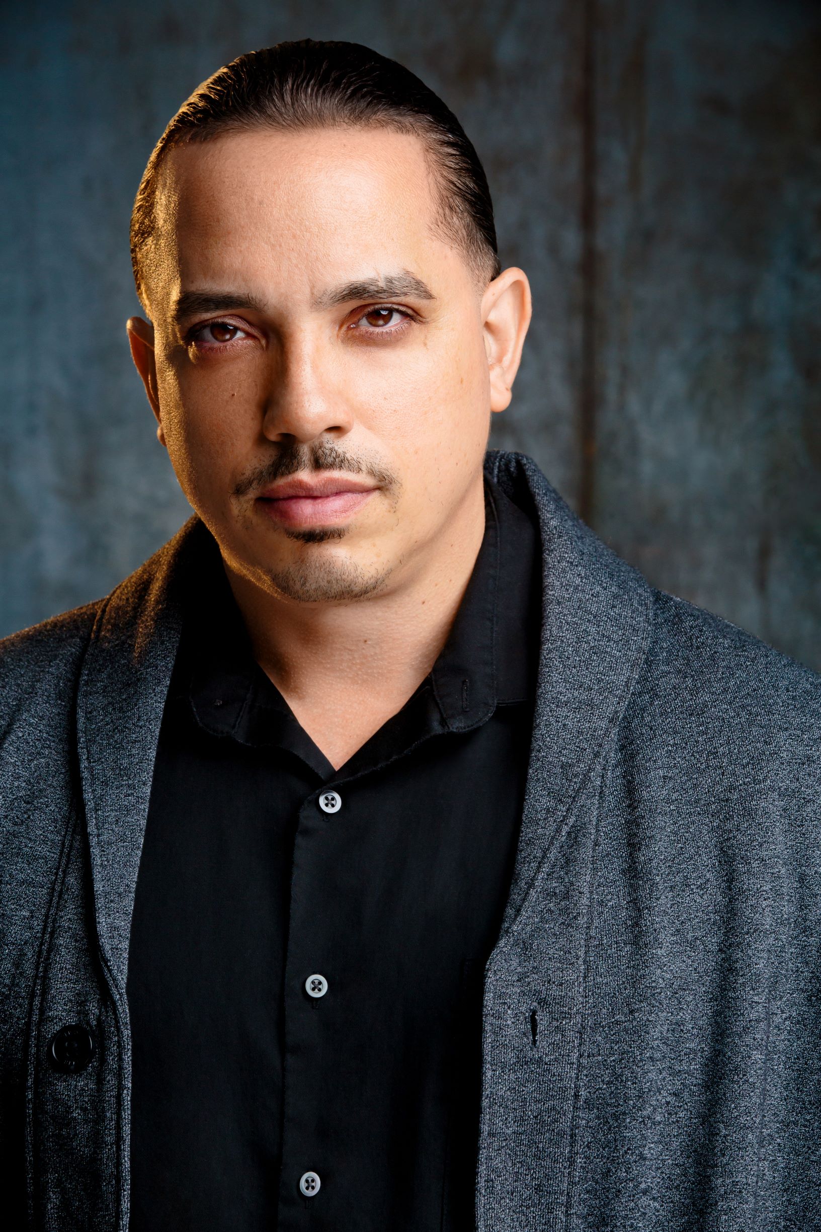 actor Hiram Caraballo large photo