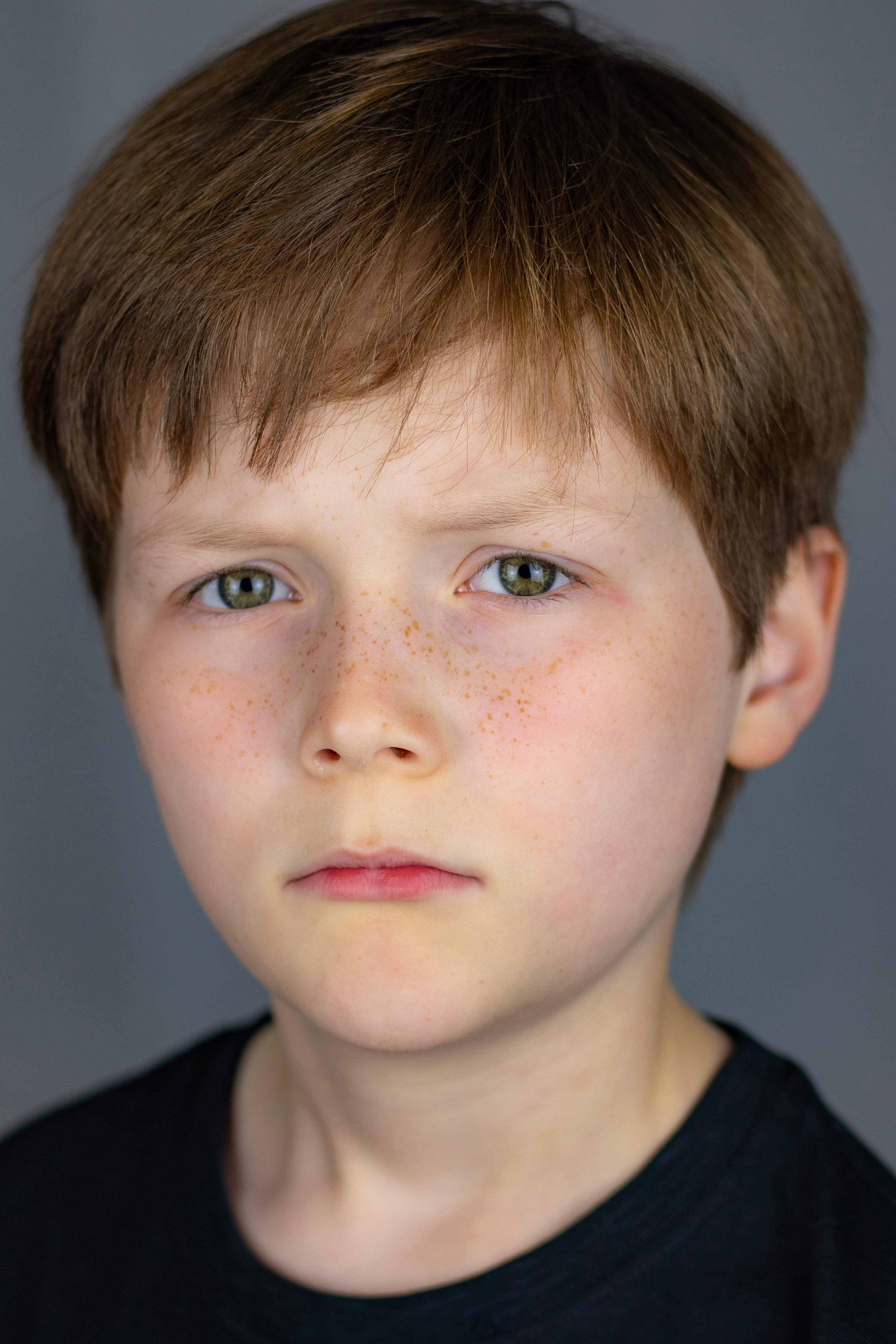 actor Adam Mitchell large photo