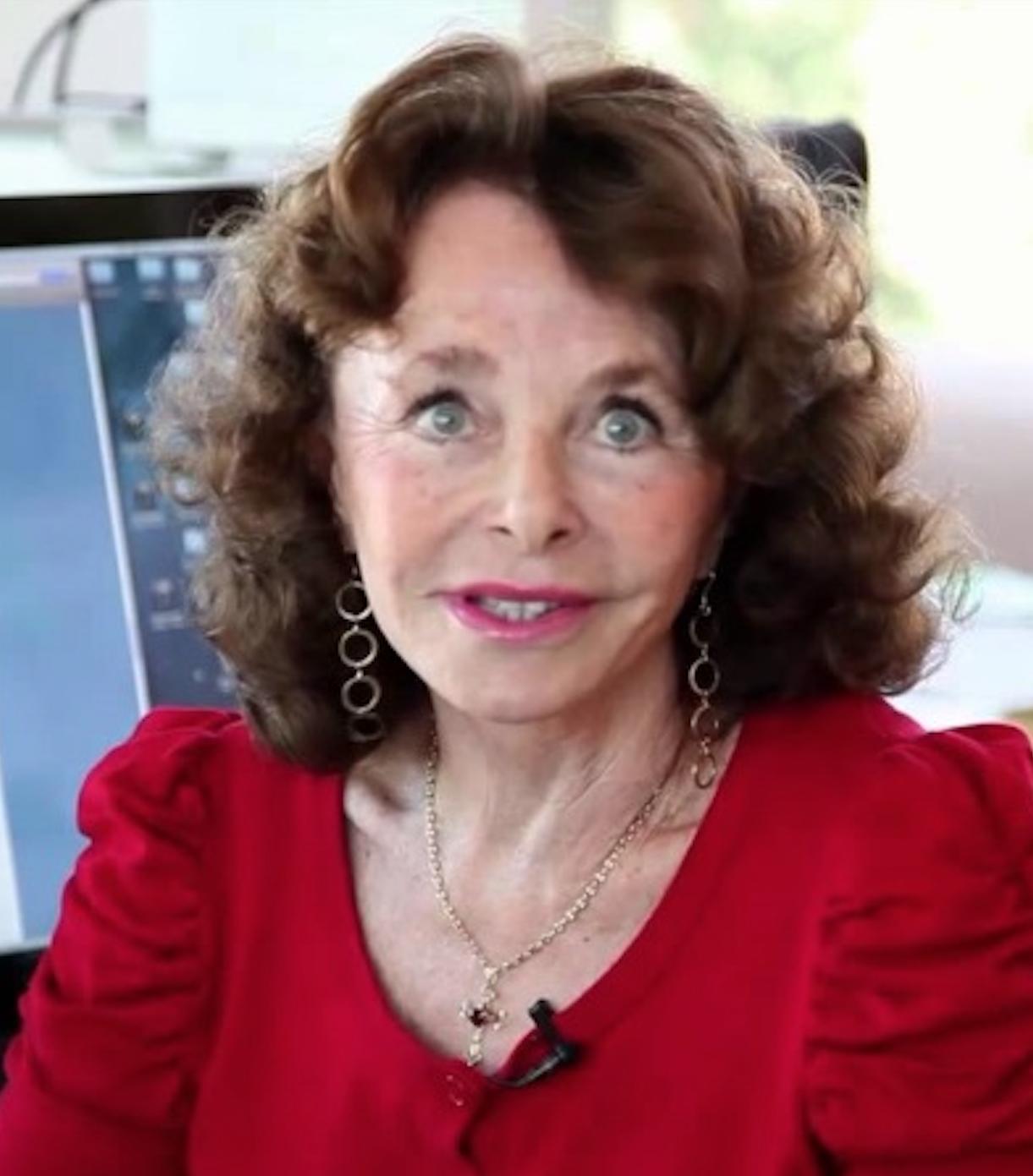 actor Linda Moulton Howe large photo