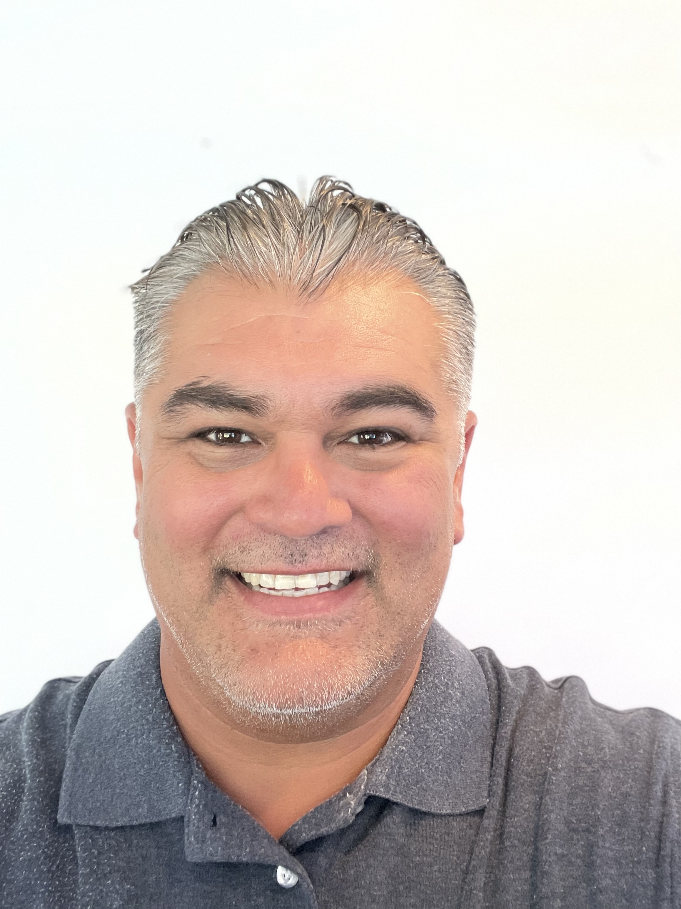 actor Andy Zaldivar large photo