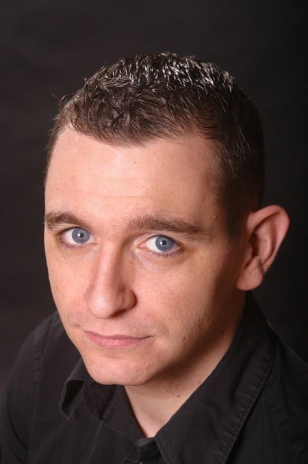 actor Scott Christie large photo