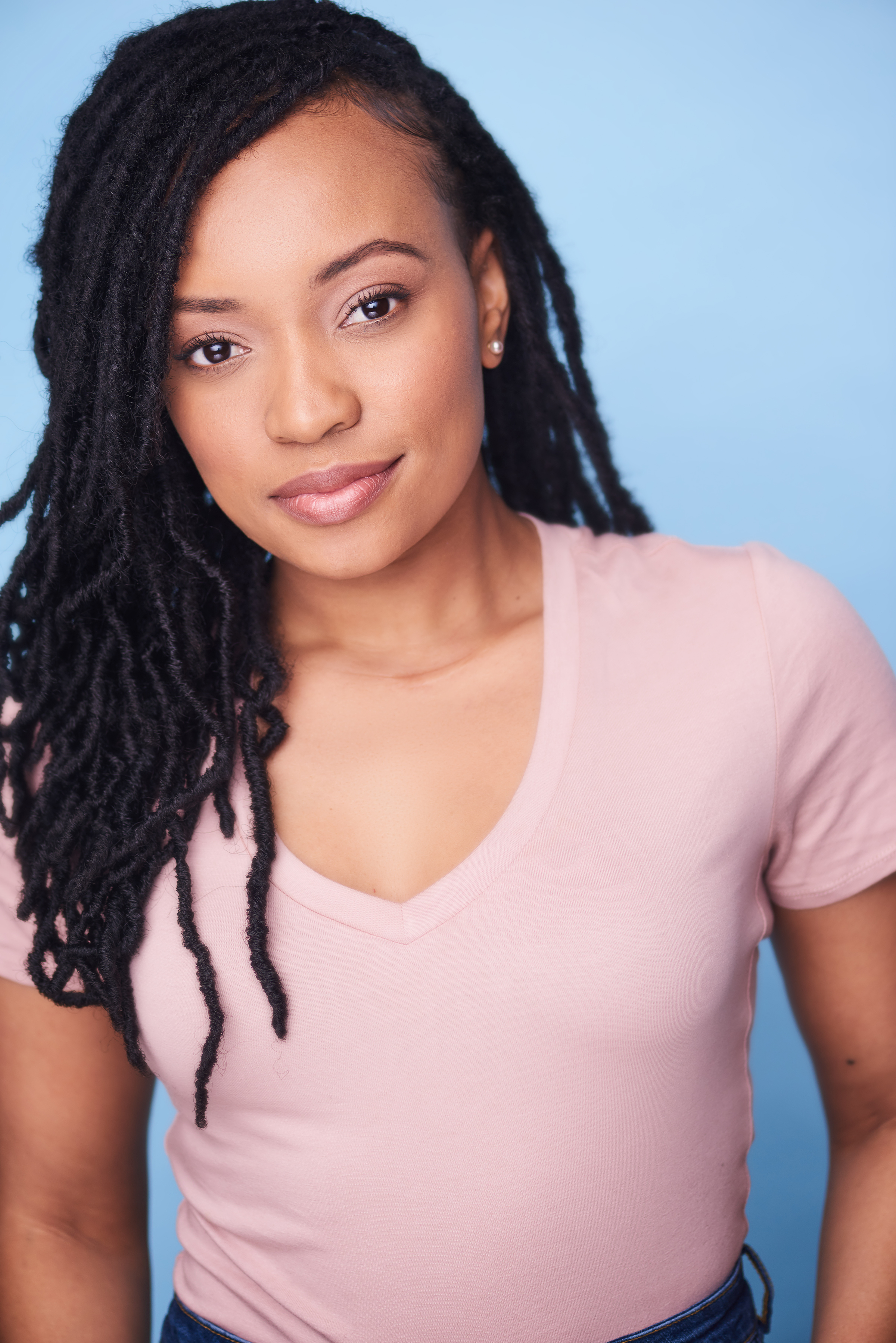 actor Tia Hendricks large photo