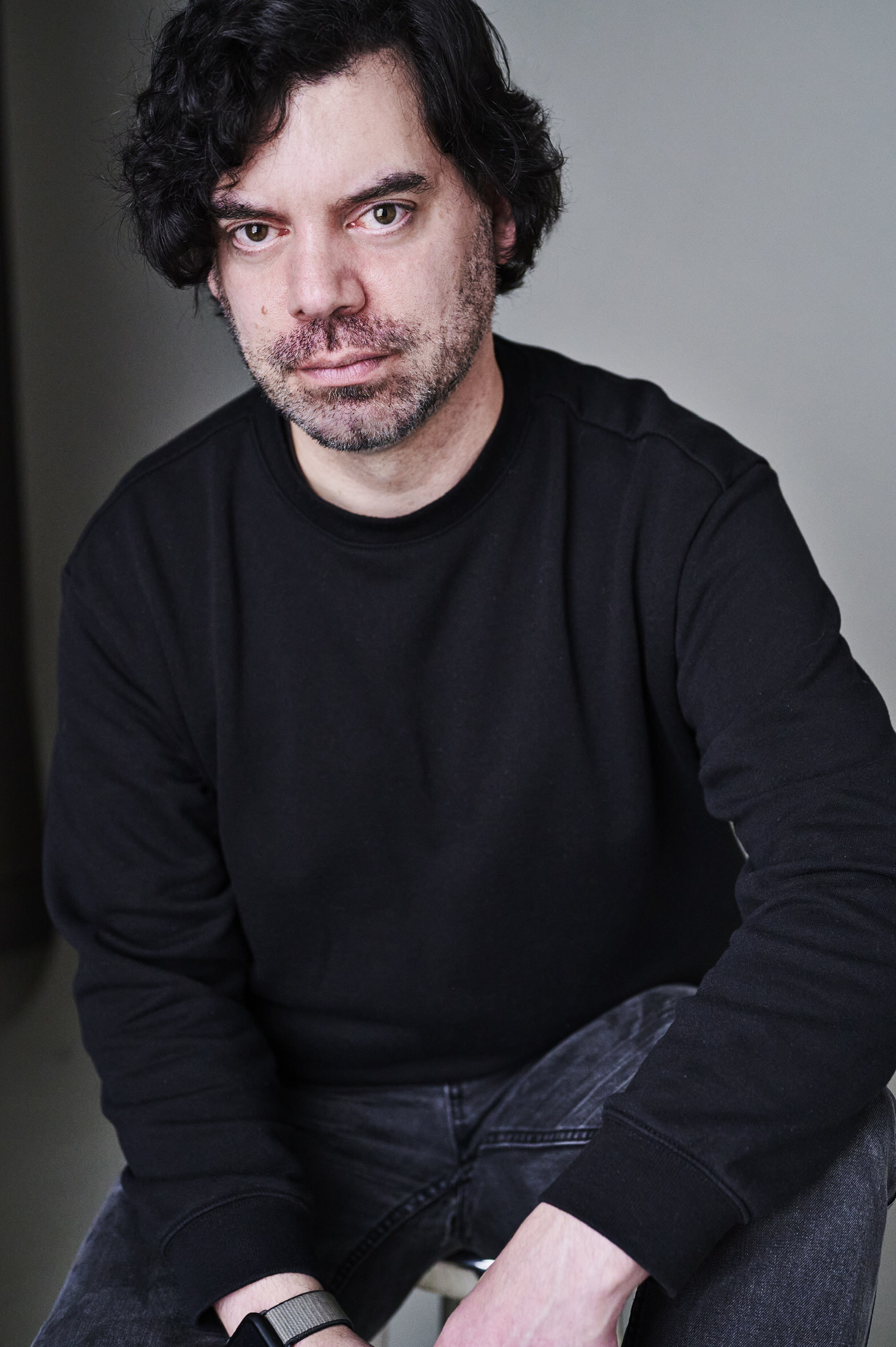 actor Julian M. Deuster large photo