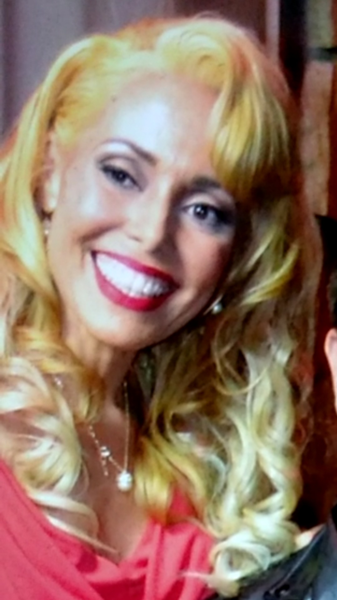 actor Selena Villalobos large photo