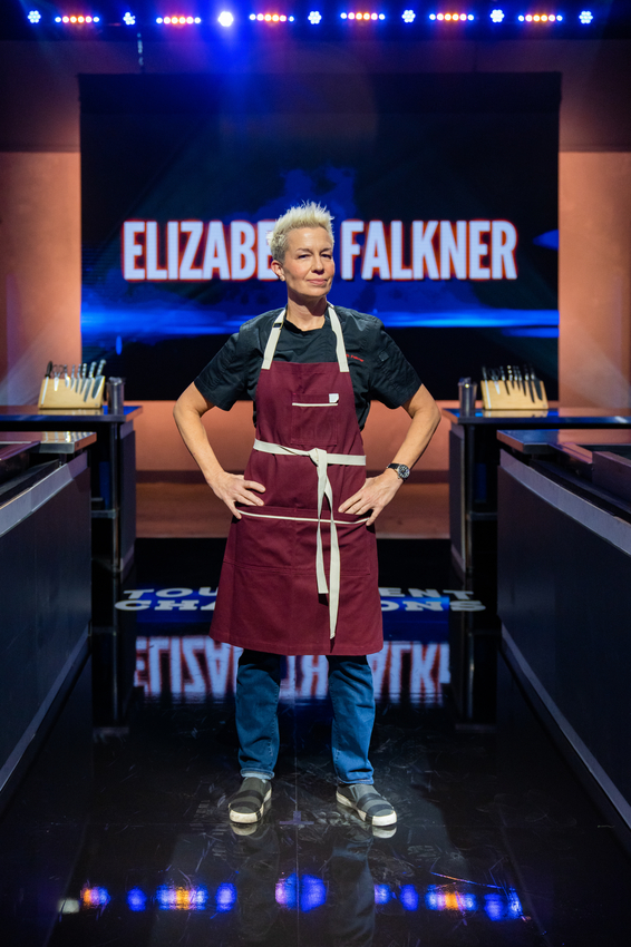 actor Elizabeth Falkner large photo