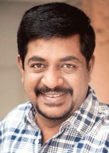 actor Yograj Bhat large photo