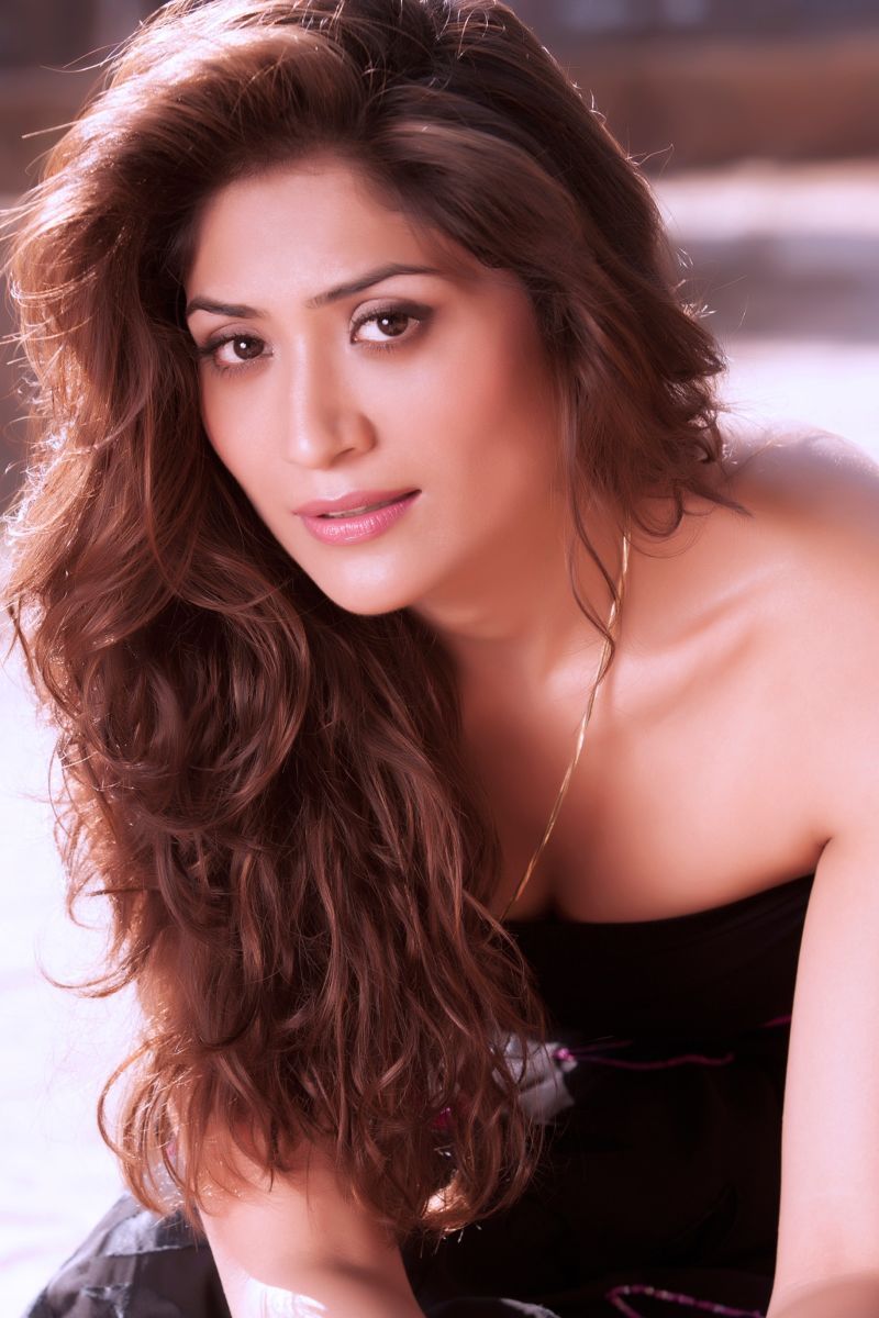 actor Geetika Tyagi large photo