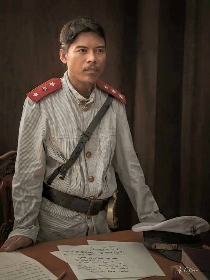 actor Christian Villete large photo